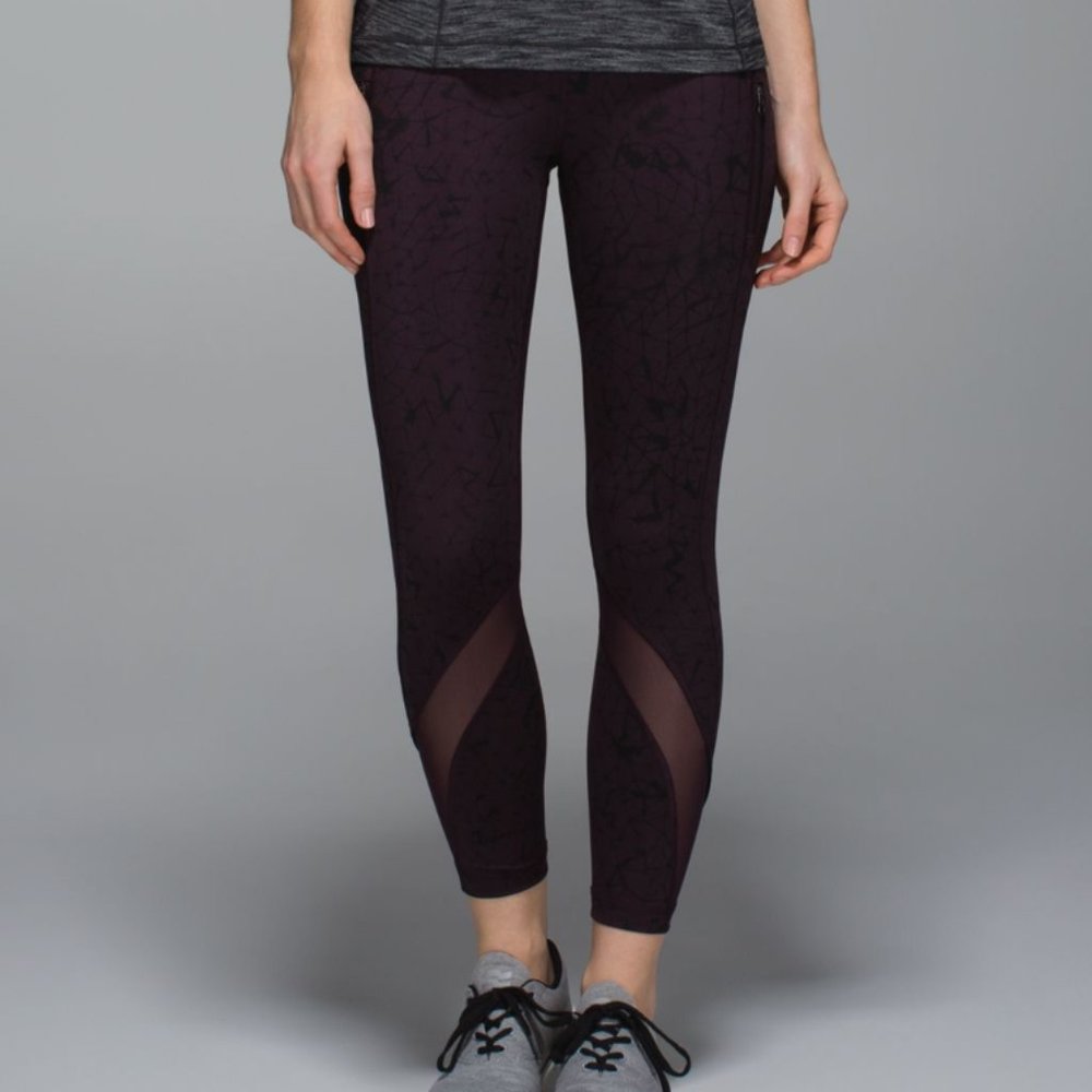 Lululemon Inspire Tight II Size 6
